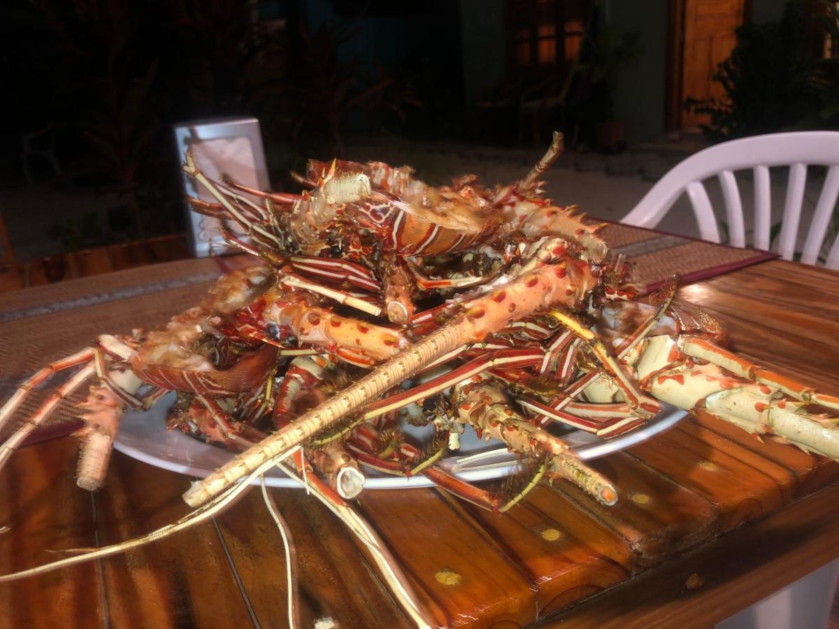 Royal Reef Stay มาธิเวริ ภายนอก รูปภาพ